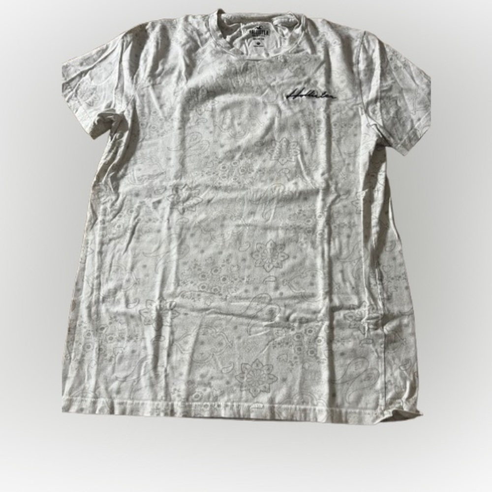Hollister White Graphic Tee - Size Medium